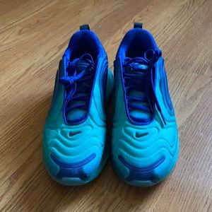 Men’s air max 720 size 9.5